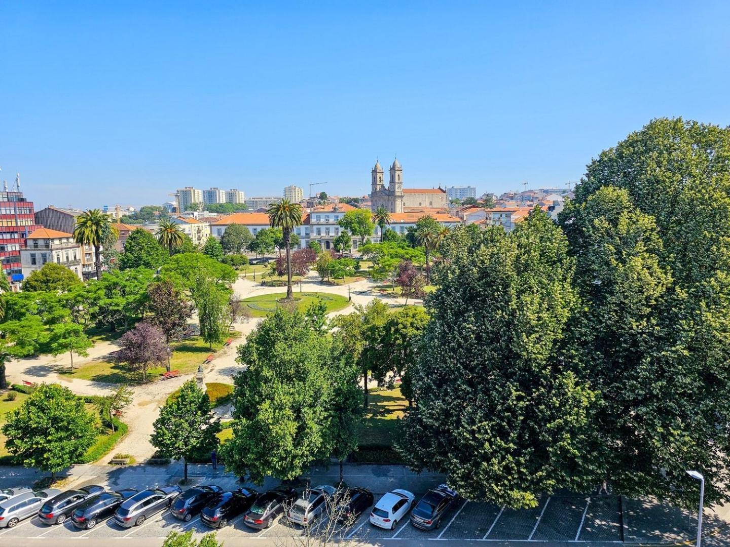Republic Square View * Oporto